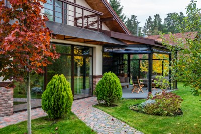 Seasonal Home Exterior Checklist (Spring & Fall Maintenance)